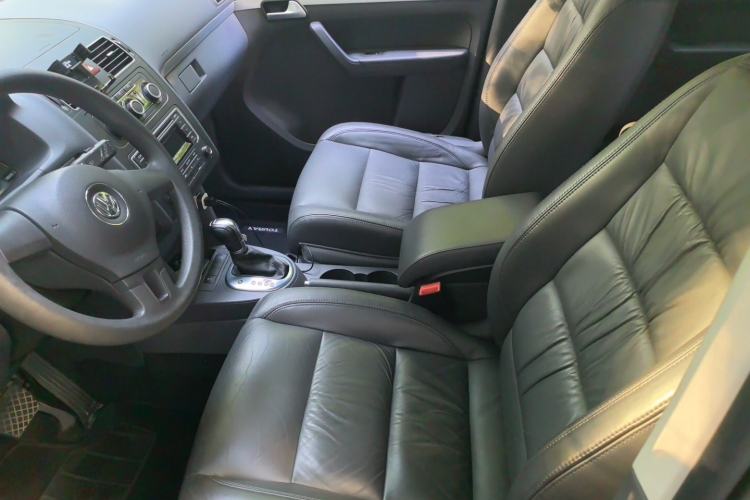 Used Volkswagen Touran 2015 1.4T DSG Comfort Edition 5 Seats Left Front Seat