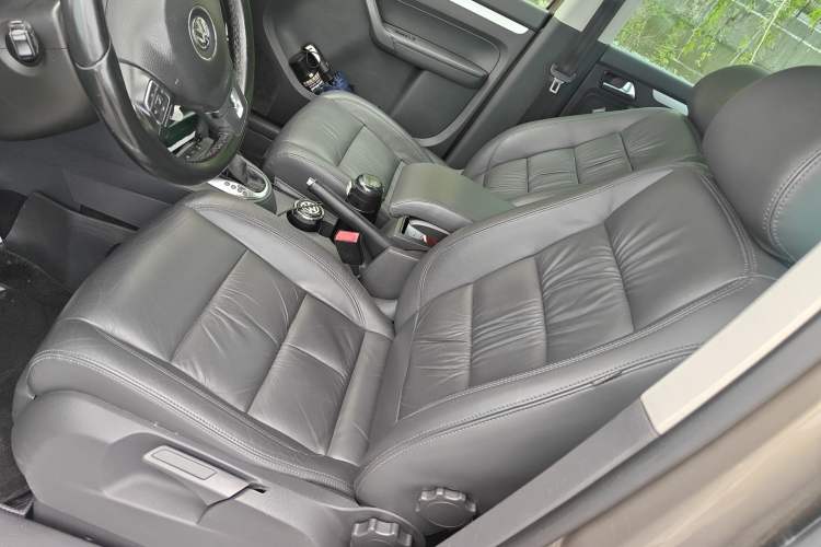 Used Volkswagen Touran 2015 1.4T DSG Flagship Edition 5-seater Left Front Seat