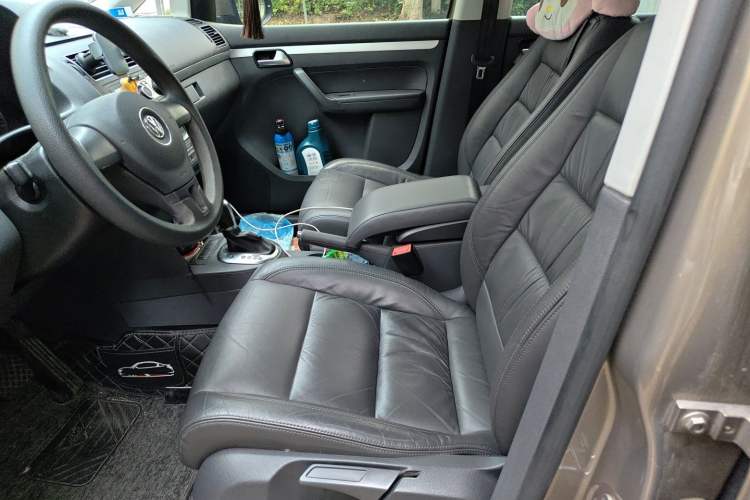 Used Volkswagen Touran 2015 1.4T DSG Comfort Edition 5 Seats Left Front Seat
