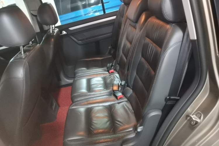 Used Volkswagen Touran 2015 1.4T DSG Comfort Edition 5 Seats Left Rear Seat