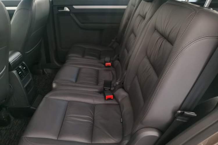 Used Volkswagen Touran 2015 1.4T DSG Comfort Edition 5 Seats Left Rear Seat
