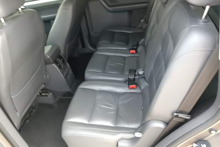 Used Volkswagen Touran 2015 1.4T DSG Comfort Edition 5 Seats Left Rear Seat