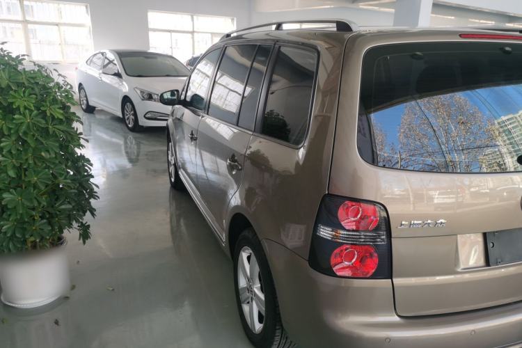 Used Volkswagen Touran 2015 1.4T DSG Comfort Edition 5 Seats Left Side