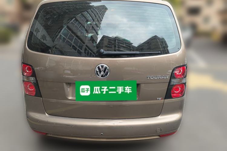 Used Volkswagen Touran 2015 1.4T DSG Comfort Edition 5 Seats Rear
