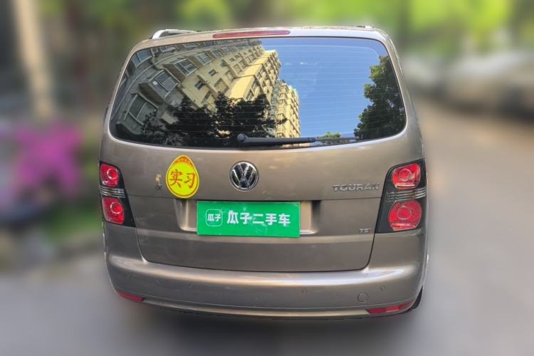 Used Volkswagen Touran 2015 1.4T DSG Comfort Edition 5 Seats Rear