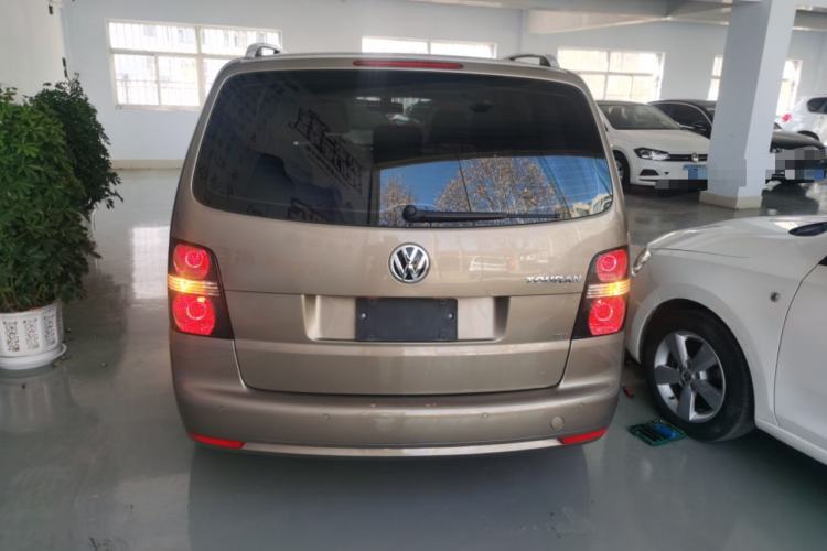 Used Volkswagen Touran 2015 1.4T DSG Comfort Edition 5 Seats Rear