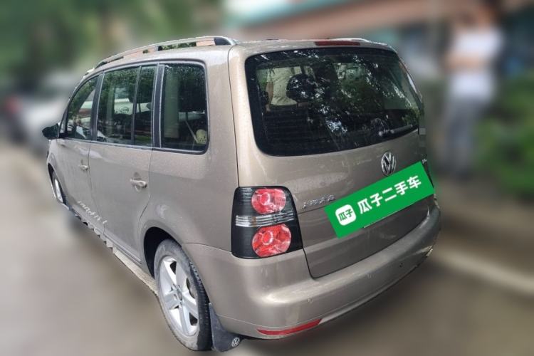 Used Volkswagen Touran 2015 1.4T DSG Comfort Edition 5 Seats Rear Left 45 Deg