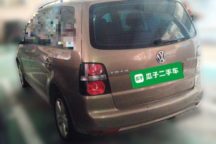 Used Volkswagen Touran 2015 1.4T DSG Comfort Edition 5 Seats Rear Left 45 Deg