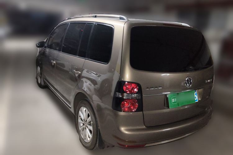 Used Volkswagen Touran 2015 1.4T DSG Luxury Edition 5-Seater Rear Left 45 Deg