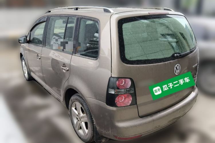 Used Volkswagen Touran 2015 1.4T DSG Comfort Edition 5 Seats Rear Left 45 Deg