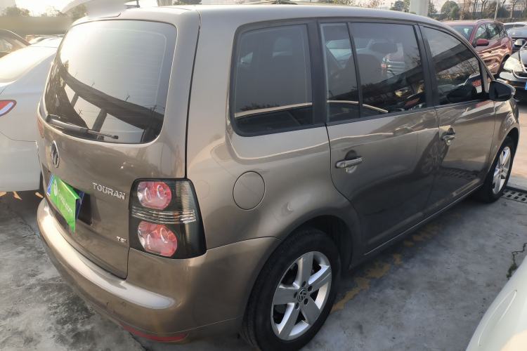 Used Volkswagen Touran 2015 1.4T Manual Fashion Edition 5-Seater Rear Right 45 Deg