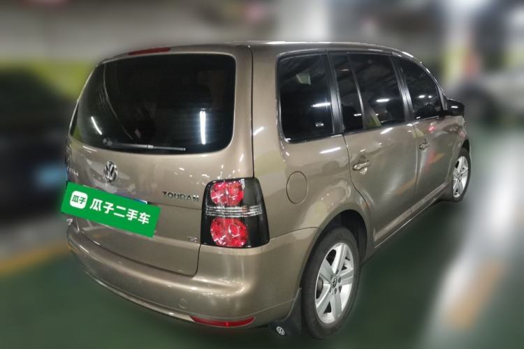 Used Volkswagen Touran 2015 1.4T Manual Fashion Edition 5-Seater Rear Right 45 Deg