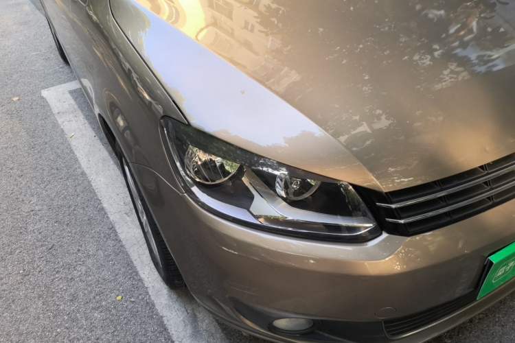Used Volkswagen Touran 2015 1.4T DSG Comfort Edition 5 Seats Right Front Headlight