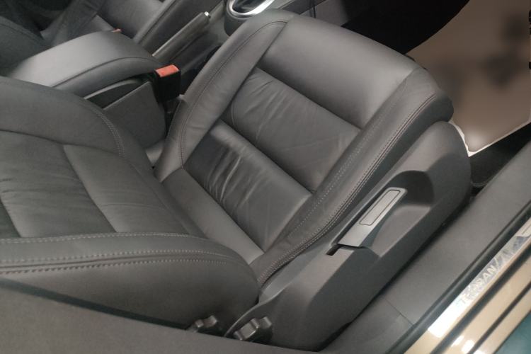 Used Volkswagen Touran 2015 1.4T DSG Comfort Edition 5 Seats Right Front Seat