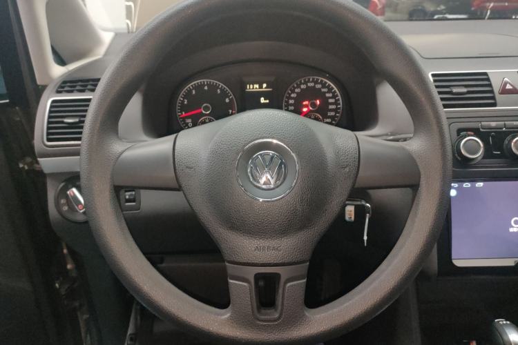 Used Volkswagen Touran 2015 1.4T DSG Comfort Edition 5 Seats Steering Wheel