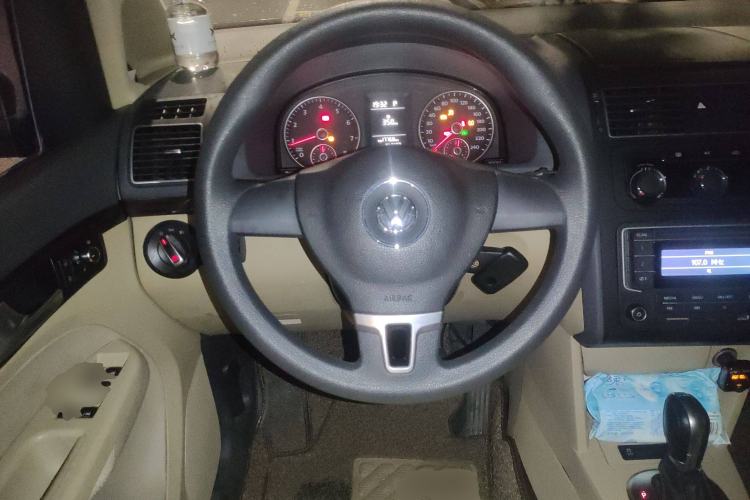 Used Volkswagen Touran 2015 1.4T DSG Comfort Edition 5 Seats Steering Wheel