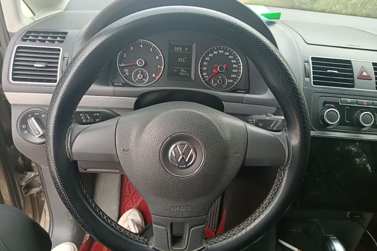 Used Volkswagen Touran 2015 1.4T DSG Comfort Edition 5 Seats Steering Wheel