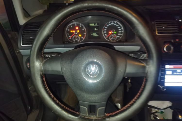 Used Volkswagen Touran 2015 1.4T DSG Comfort Edition 5 Seats Steering Wheel