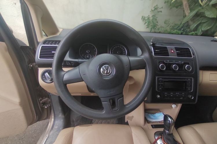 Used Volkswagen Touran 2015 1.4T DSG Comfort Edition 5 Seats Steering Wheel