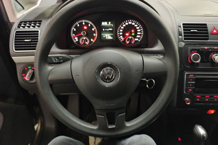 Used Volkswagen Touran 2015 1.4T DSG Comfort Edition 5 Seats Steering Wheel