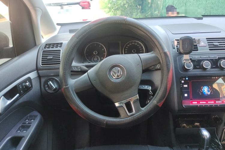 Used Volkswagen Touran 2015 1.4T DSG Comfort Edition 5 Seats Steering Wheel