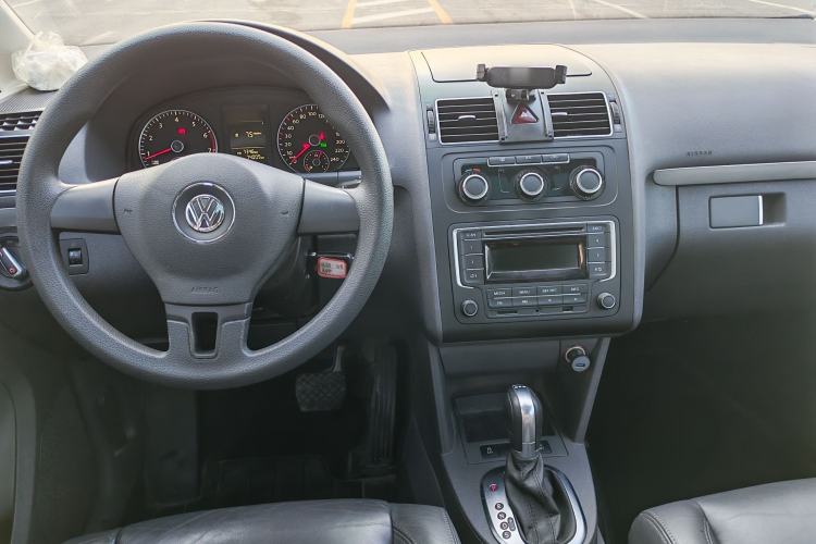 Used Volkswagen Touran 2015 1.4T DSG Comfort Edition 5 Seats Steering Wheel