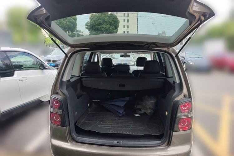 Used Volkswagen Touran 2015 1.4T DSG Comfort Edition 5 Seats Trunk