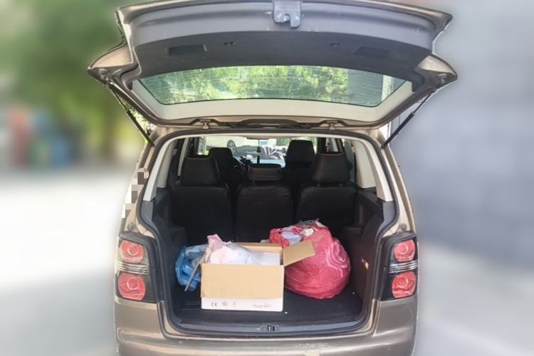 Used Volkswagen Touran 2015 1.4T Manual Fashion Edition 5-Seater Trunk