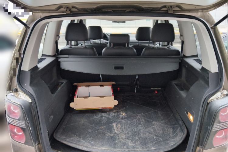Used Volkswagen Touran 2015 1.4T DSG Comfort Edition 5 Seats Trunk