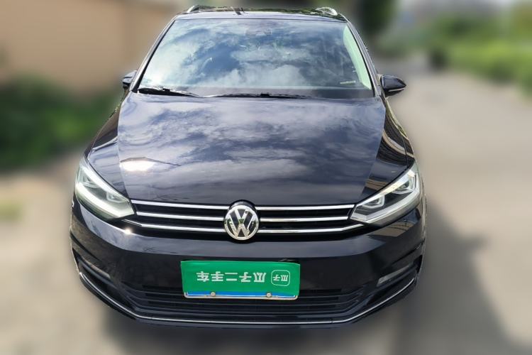 Used Volkswagen Touran 2016 Volkswagen Touran L 330TSI DSG Luxury Edition Front