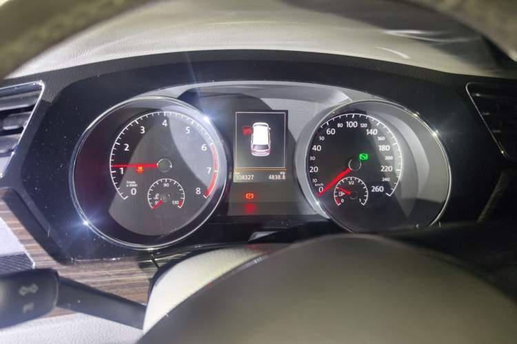Used Volkswagen Touran  Instrument Cluster
