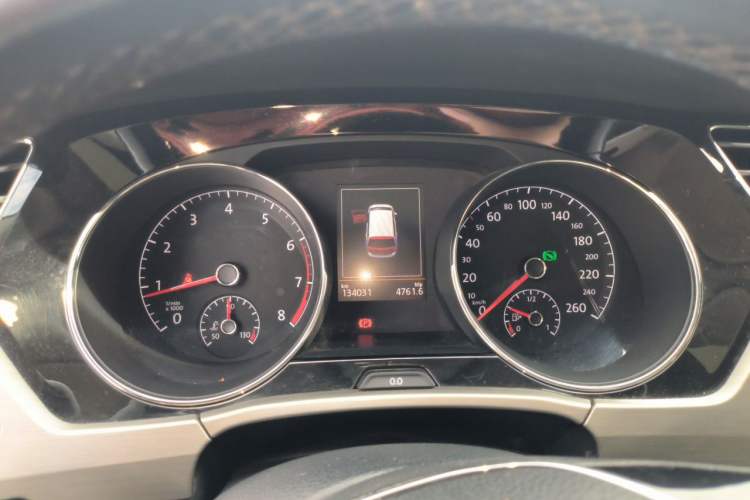 Used Volkswagen Touran 2016 Volkswagen Touran L 330TSI DSG Luxury Edition Instrument Cluster