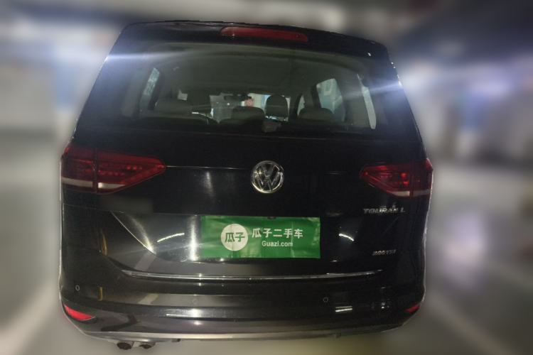 Used Volkswagen Touran  Rear