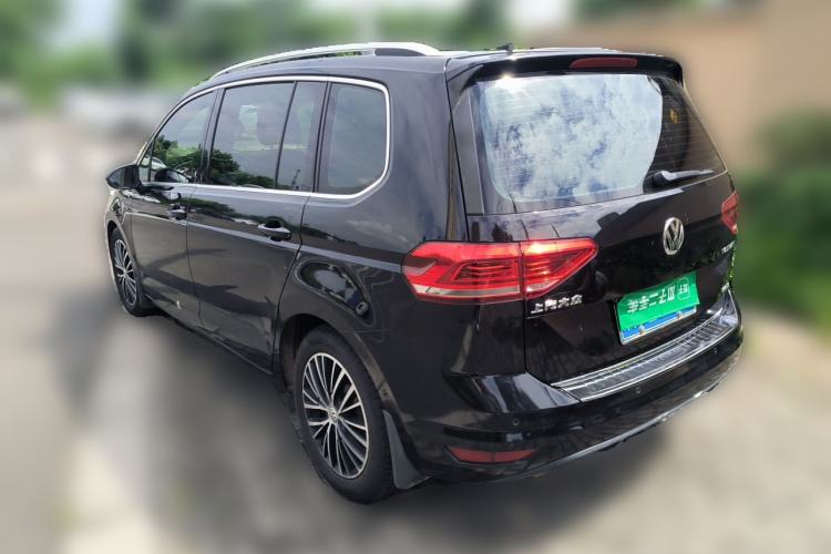 Used Volkswagen Touran 2016 Volkswagen Touran L 330TSI DSG Luxury Edition Rear Left 45 Deg