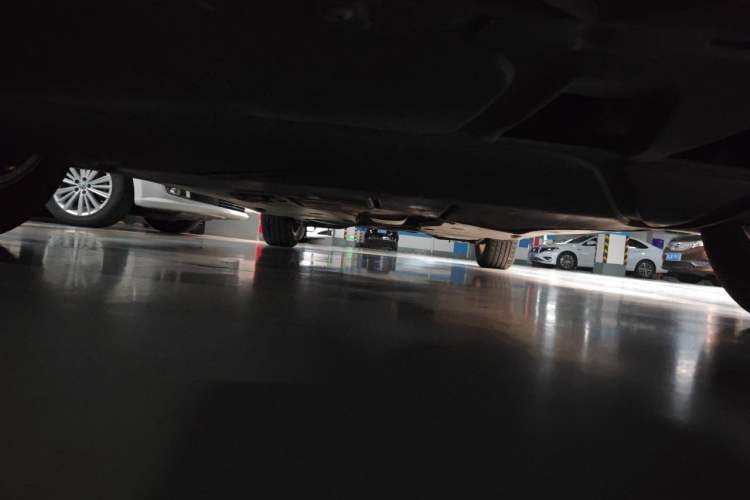 Used Volkswagen Touran 2016 Volkswagen Touran L 280TSI DSG Comfort Edition Chassis Front