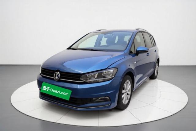 Ojetý Volkswagen Touran 2016 Volkswagen Touran L 280TSI DSG Comfort Edition