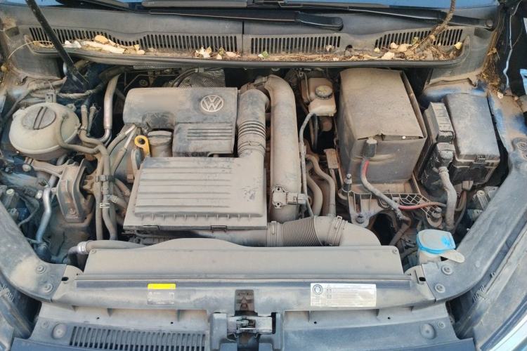 Used Volkswagen Touran 2016 Volkswagen Touran L 280TSI DSG Comfort Edition Engine Bay