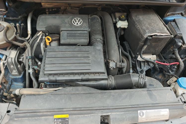 Used Volkswagen Touran 2016 Volkswagen Touran L 280TSI DSG Comfort Edition Engine Bay