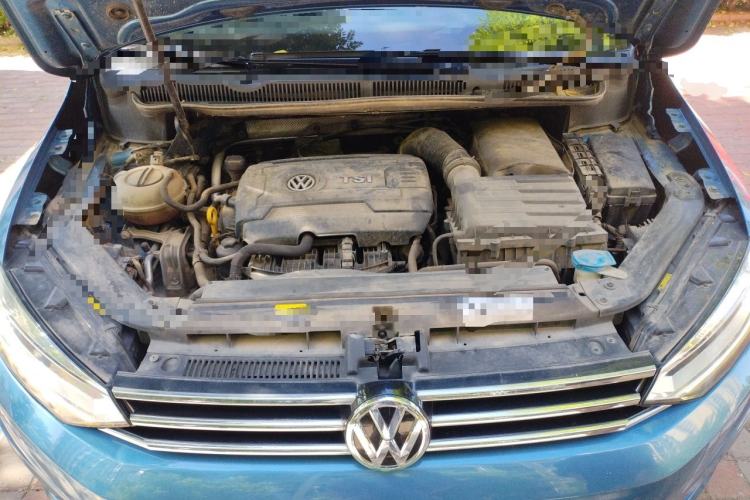 Used Volkswagen Touran 2016 Volkswagen Touran L 330TSI DSG Luxury Edition Engine Bay