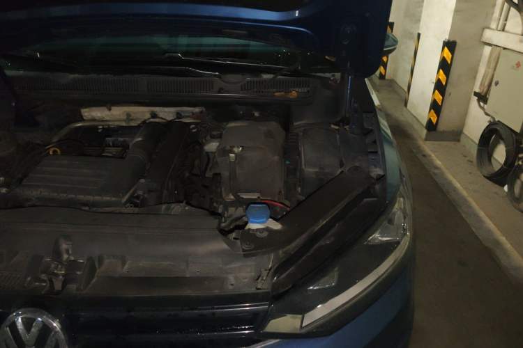 Used Volkswagen Touran 2016 Volkswagen Touran L 280TSI DSG Comfort Edition Engine Bay Left