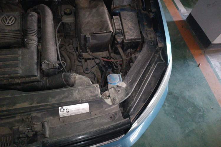 Used Volkswagen Touran 2016 Volkswagen Touran L 280TSI DSG Comfort Edition Engine Bay Left