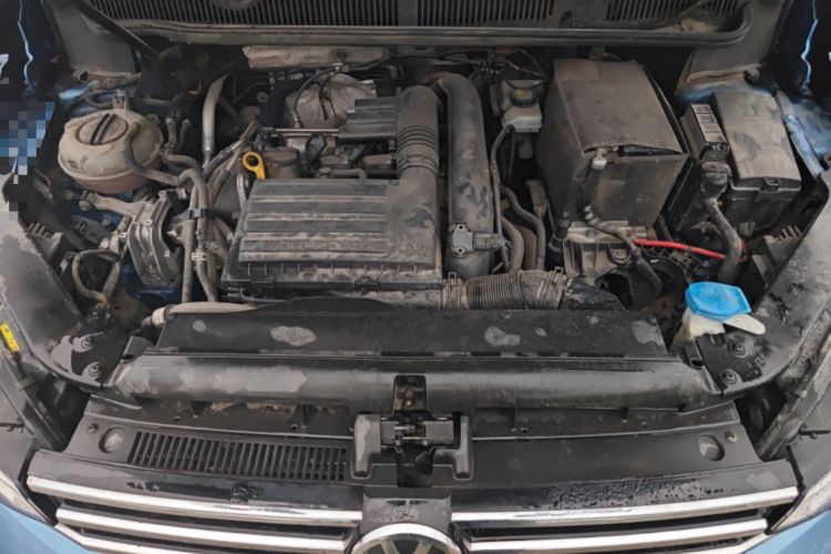 Used Volkswagen Touran 2016 Volkswagen Touran L 280TSI DSG Comfort Edition Engine Bay