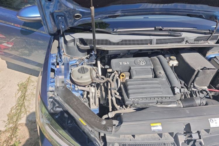 Used Volkswagen Touran 2016 Volkswagen Touran L 280TSI DSG Comfort Edition Engine Bay Right