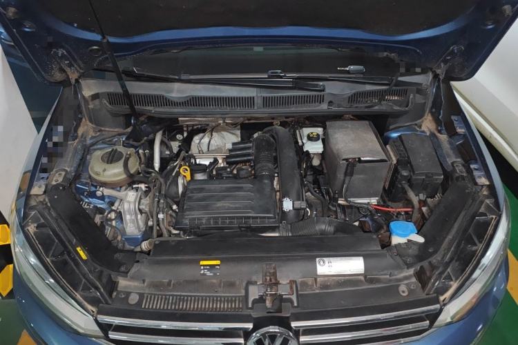 Used Volkswagen Touran 2016 Volkswagen Touran L 280TSI DSG Comfort Edition Engine Bay