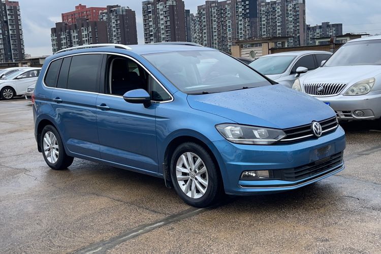 Used Volkswagen Touran 2016 Volkswagen Touran L 280TSI DSG Comfort Edition Exterior 3