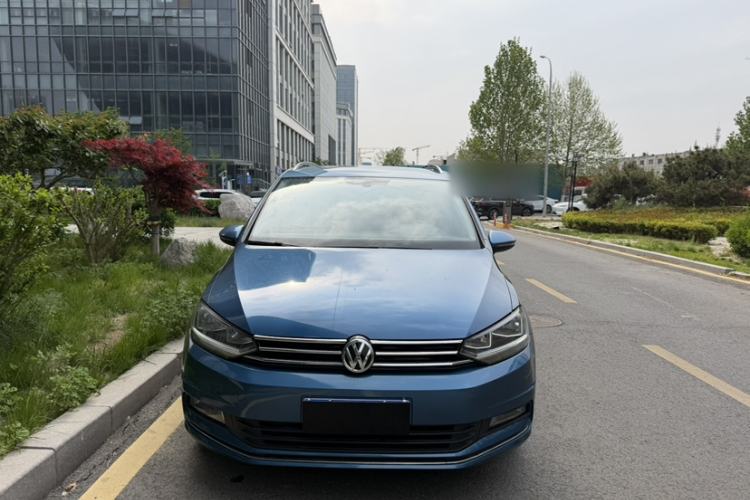 Used Volkswagen Touran 2016 Volkswagen Touran L 280TSI DSG Comfort Edition Exterior 6