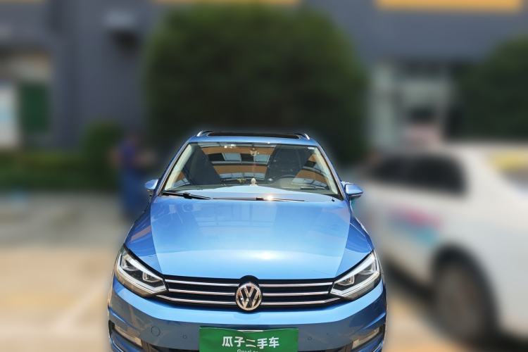 Used Volkswagen Touran 2016 Volkswagen Touran L 280TSI DSG Comfort Edition Front