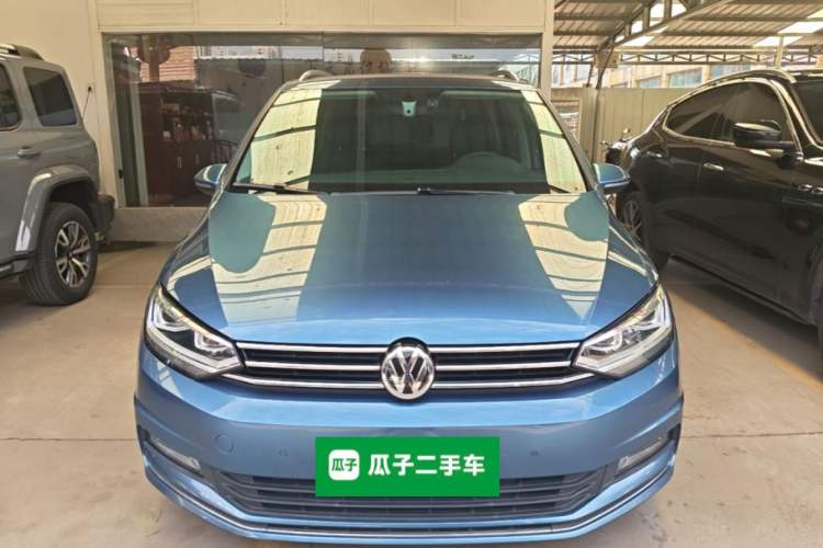 Used Volkswagen Touran 2016 Volkswagen Touran L 280TSI DSG Comfort Edition Front