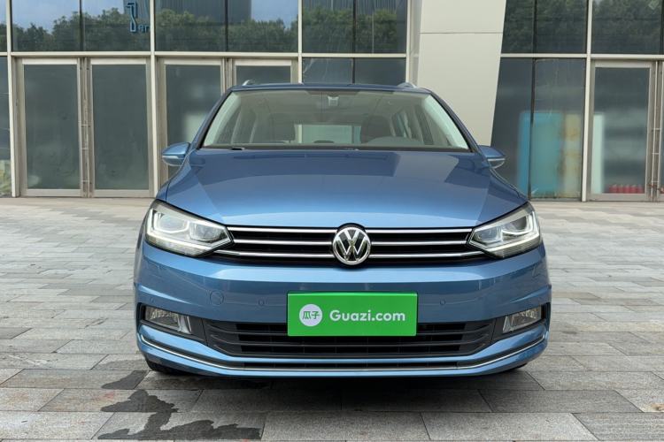Used Volkswagen Touran 2016 Volkswagen Touran L 280TSI DSG Luxury Edition Front