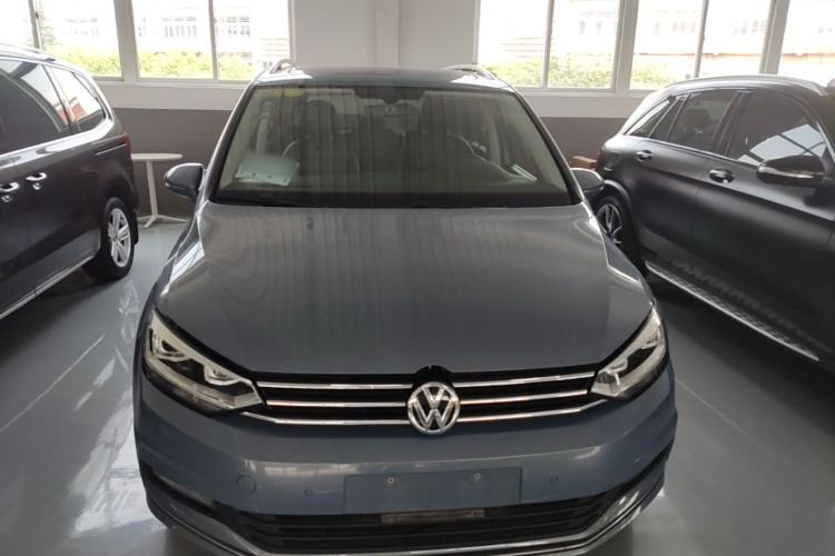Used Volkswagen Touran 2016 Volkswagen Touran L 330TSI DSG Luxury Edition Front